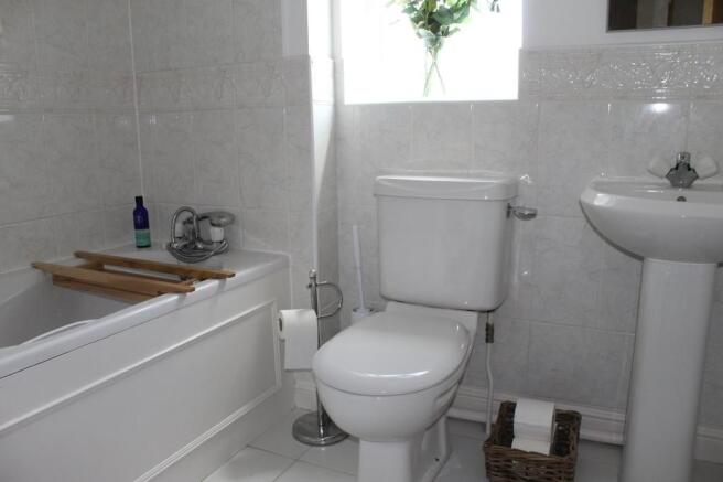 Photo 10