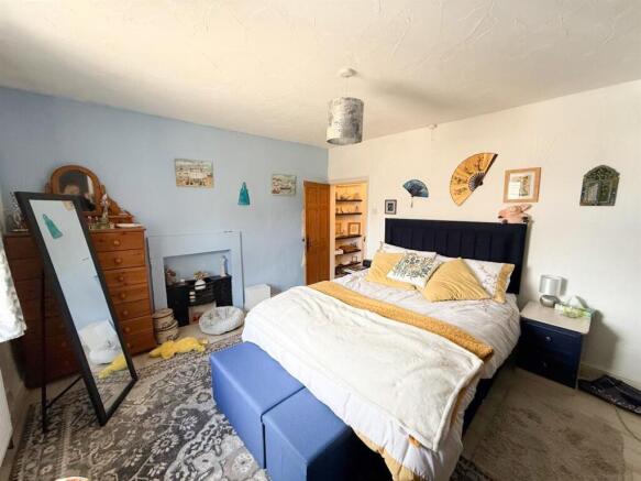 2 bed Cottage for sale Image 8