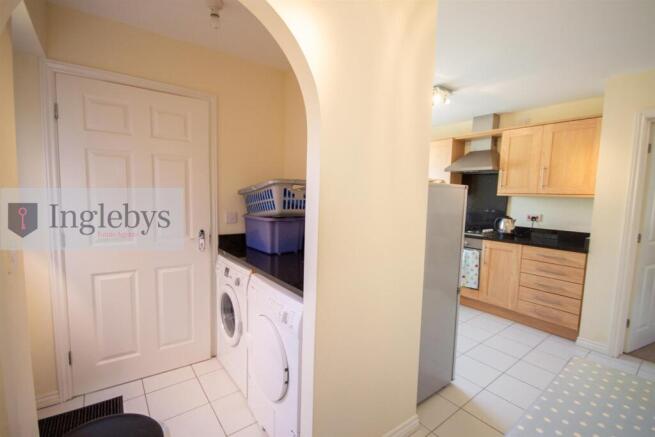 4 bed Detached for sale Image 10