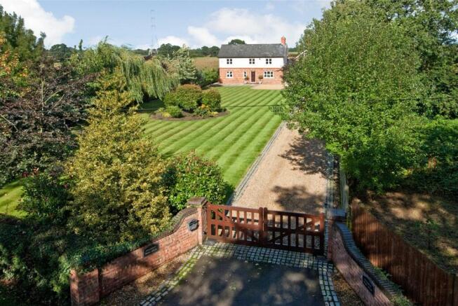 8192635-exteriohttps://alto1-1.vebraalto.com/#r04.