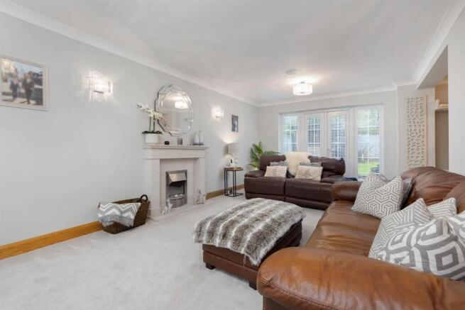 Tanglewood, 16 Fir Tree Lane