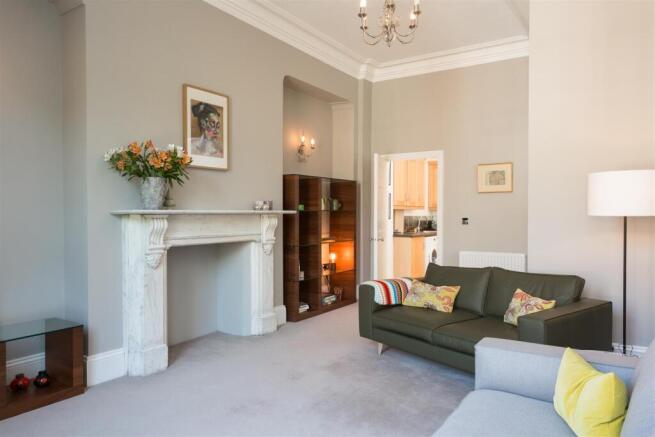 2 bed Apartment for sale Image 4