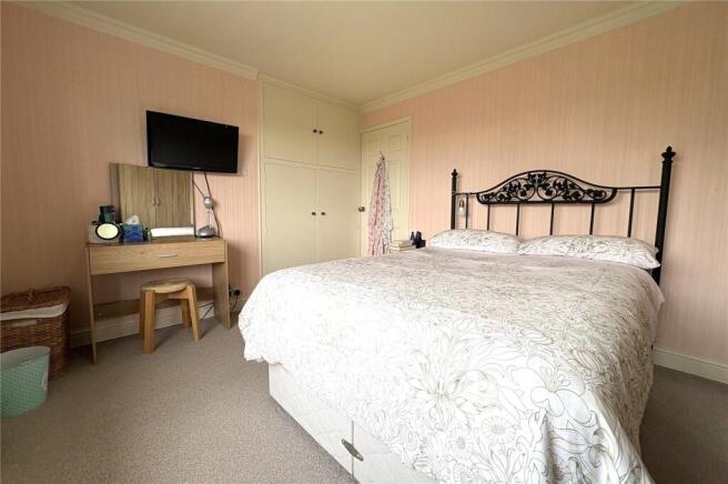 2 bed Apartment for sale Image 9