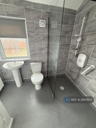 3 bed Terraced to rent Image 5