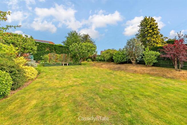 Sandpit Lane, St. Albans photo 4