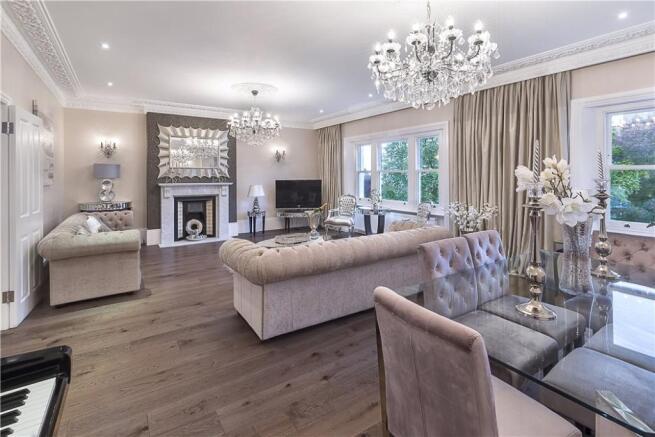 Nw3: Dining Area