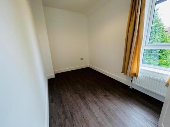 bedroom small