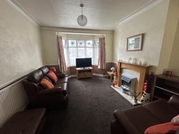 THROUGH LOUNGE