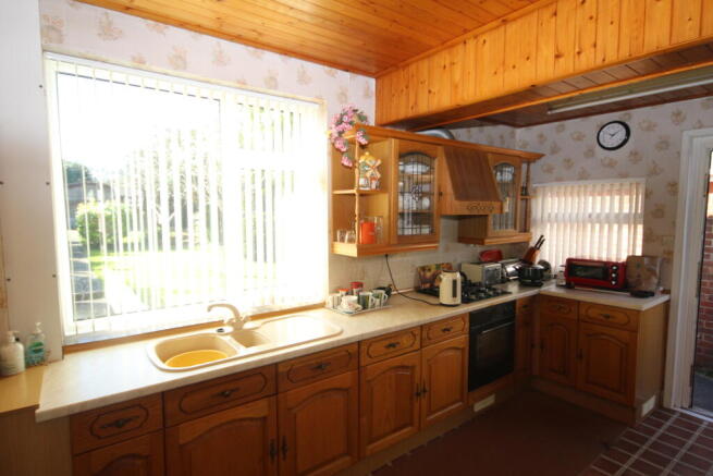 Quantock Road, Bridgwater photo 5