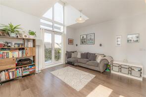 Flat 8, 22 Lanark Court, Dairy Close, Enfield EN3 6PS
