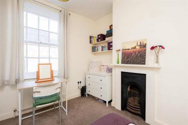 2 bed Terraced for sale Image 9