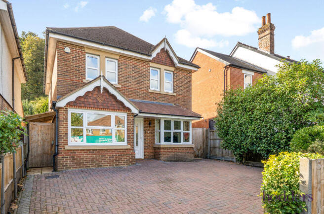 4-bed detached on Ottershaw, Surrey, KT16, £725,000
