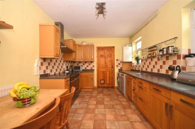 Kitchen/ Breakfast Room