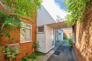 3, Ilmington Close, Redditch B98 0EX