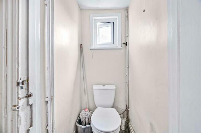 Davies___Davies_57_Victoria_Rd__Finsbury_Park__Lon