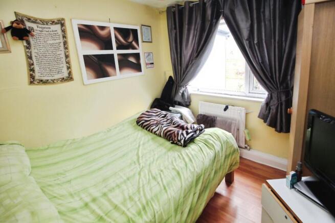2 bed Semi-Detached for sale Image 5