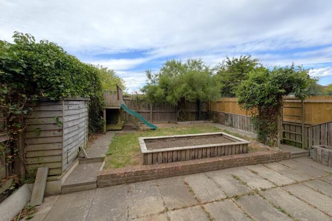 3 bed Semi-Detached for sale Image 10