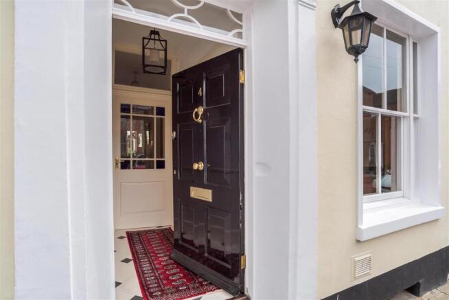 house. estate agency Chichester 4 St John's Street