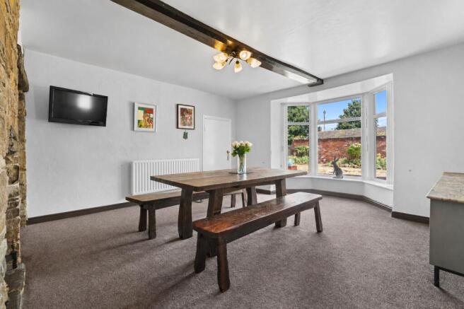 4 bed Detached for sale Image 6