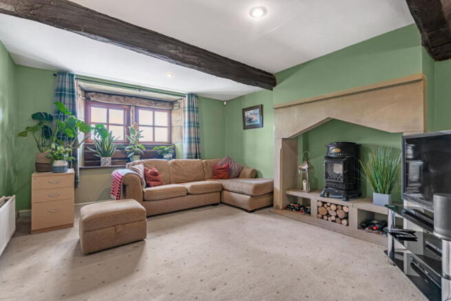 4 bed Semi-Detached for sale Image 8