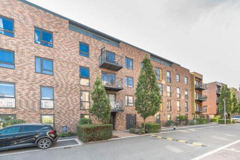 Clement Court, Stanmore, HA7