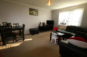 39, Albany Park, Colnbrook, Slough SL3 0JU