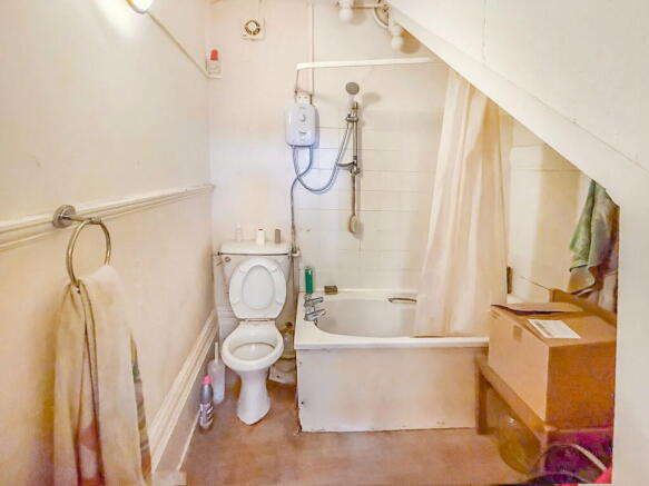 5 bed Block of Apartments for sale Image 12