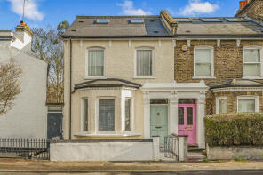 220, Malpas Road, London SE4 1DH