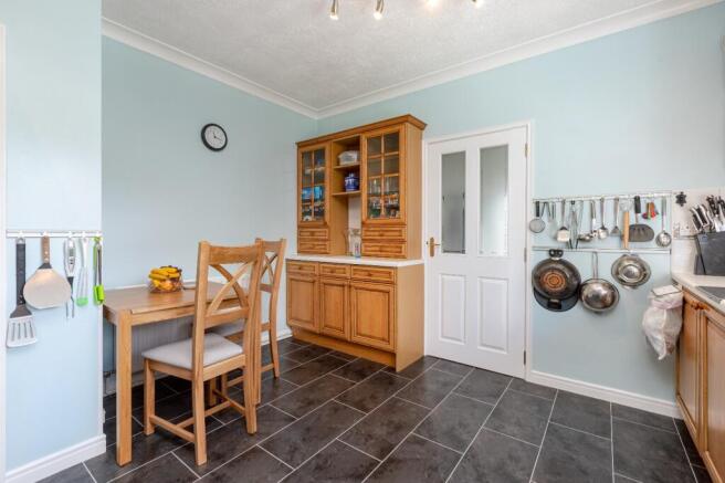 3 bed Detached Bungalow for sale Image 6