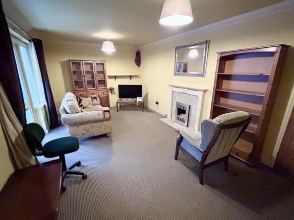 Withybed Close, Newport photo 4
