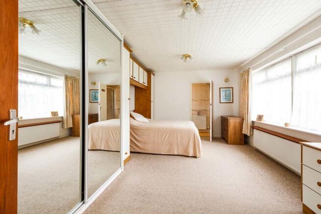 Bedroom 1 Ensuite