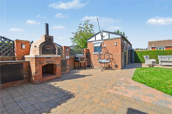 3 bed Semi-Detached for sale Image 5