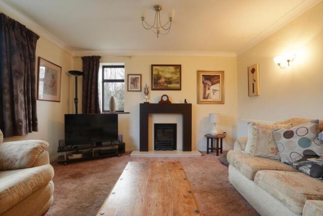 Estate Agent EweMove Scunthorpe - Living Room