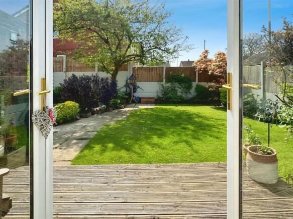 Conservatory on to garden