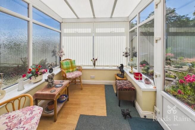 2 bed Semi-Detached for sale Image 10