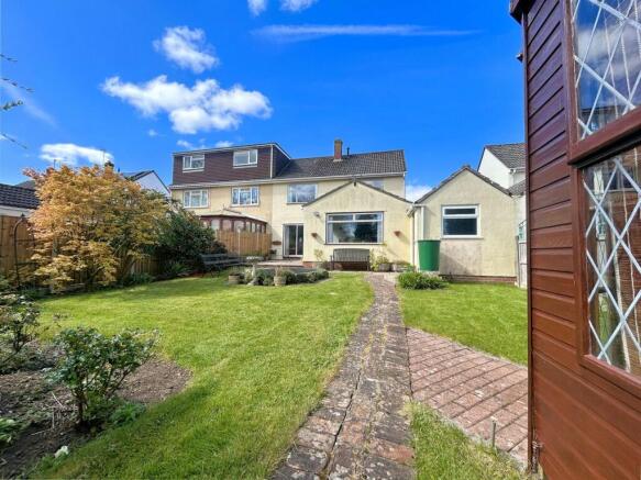 3-bed semi-detached on St Davids Road, Thornbury, Bristol, BS35, £385,000