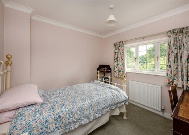 Rossleigh-bed4.jpg