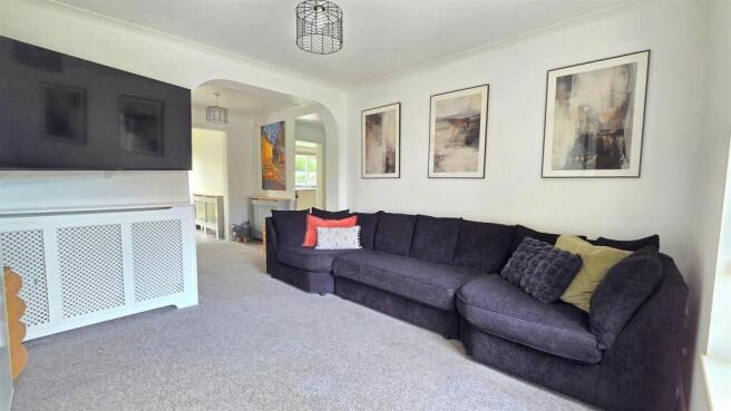 Debnam Close, Belton photo 2
