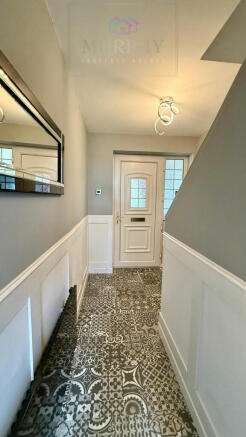 4 bed Semi-Detached for sale Image 3