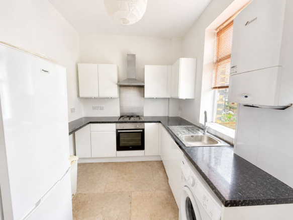 2 bed Terraced for sale Image 4