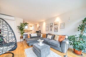 Apartment 19, Hill House Apartments, Pentonville Road, London N1 9FH