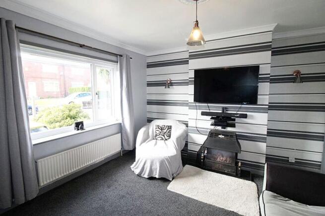 3 bed Semi-Detached for sale Image 6