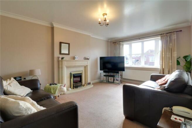 Kingsdale, Scunthorpe, DN17 photo 2