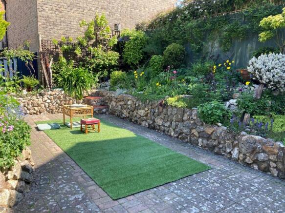 garden.jpg