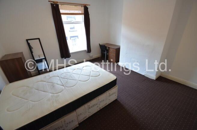 5 bed Terraced to rent Image 7