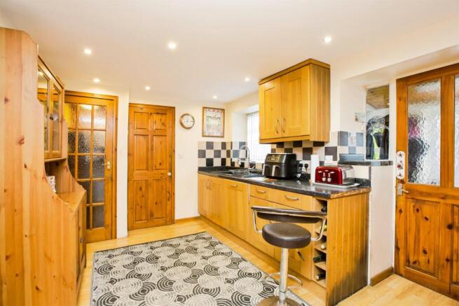 3 bed Cottage for sale Image 5