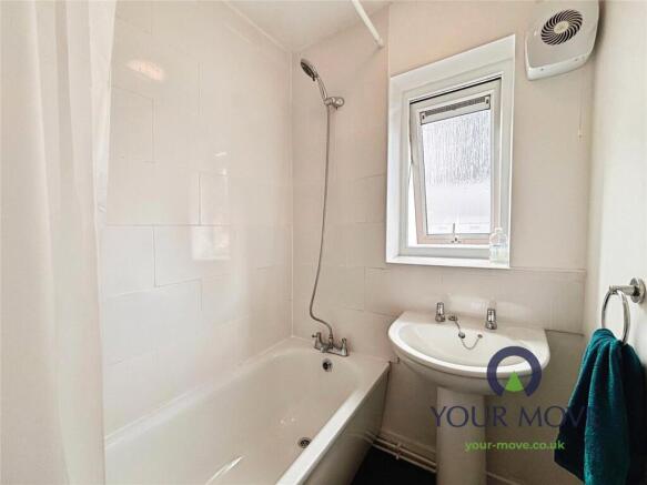 3 bed Semi-Detached for sale Image 11