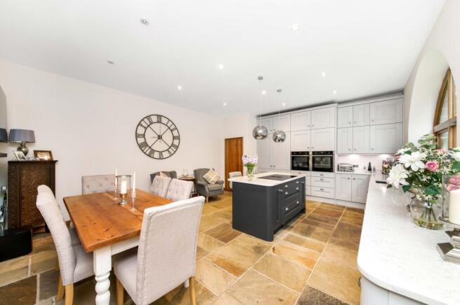 4 bed Character Property for sale Image 11