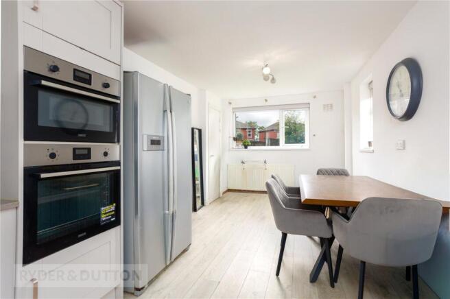 3 bed Semi-Detached for sale Image 5
