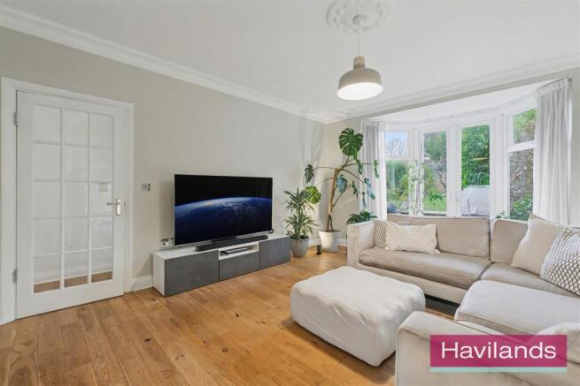 Vicars Moor Lane N21 1BL-22.jpg